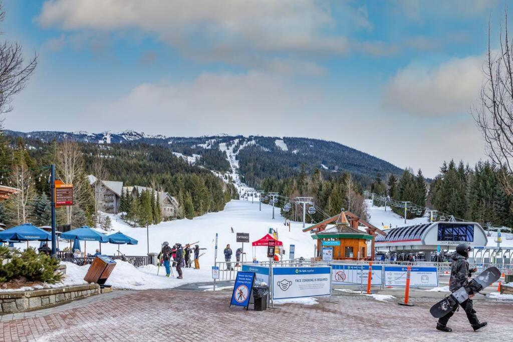 Prime Location, Ski In/Out Whistler Condo Eksteriør billede